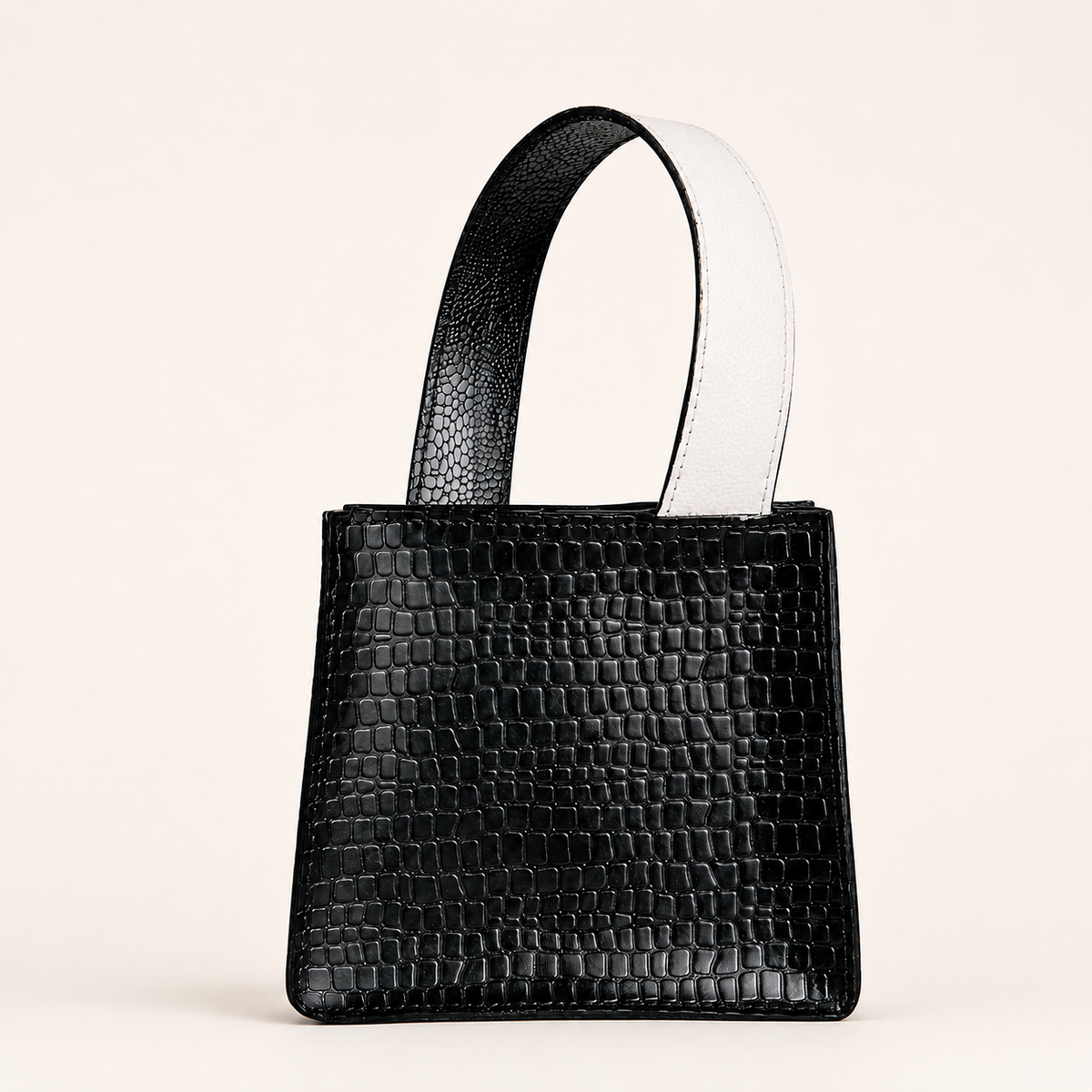 The Queen Natural Leather Bag