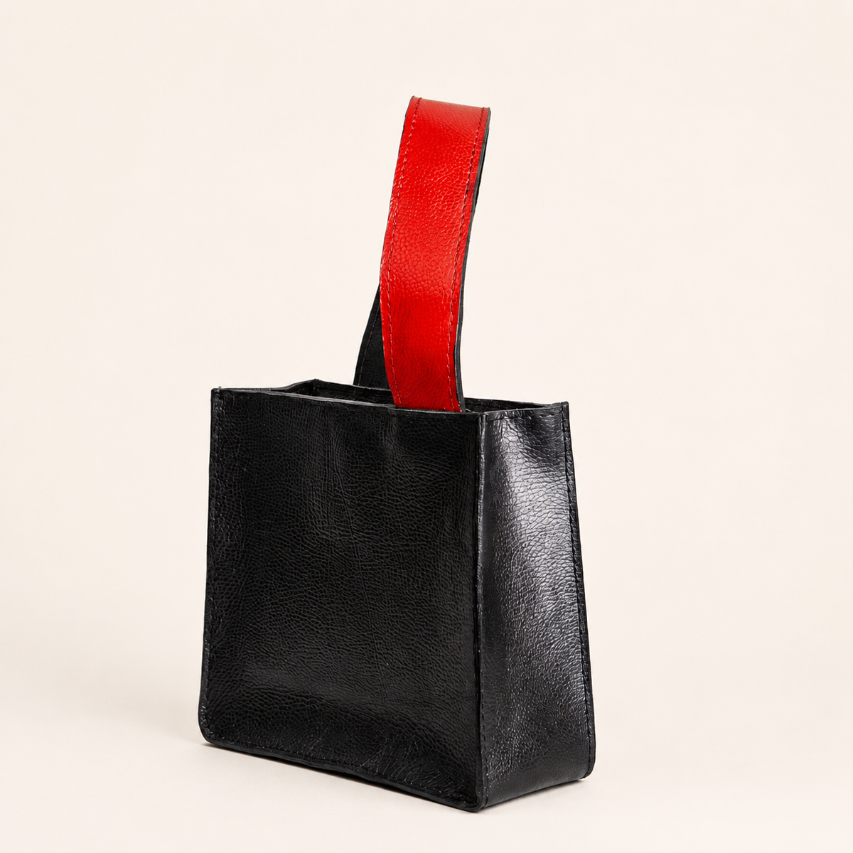The Queen Natural Leather Bag